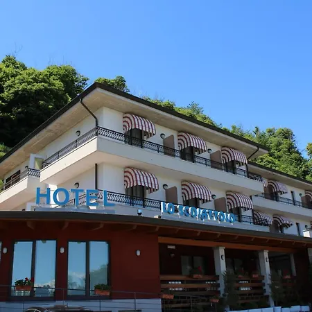 Lo Scoiattolo Hotel Massino Visconti