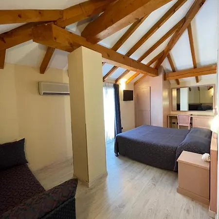 Lo Scoiattolo Szálloda