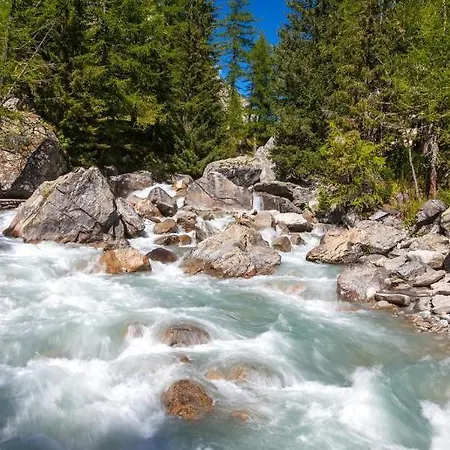 Szálloda Lo Scoiattolo Massino Visconti