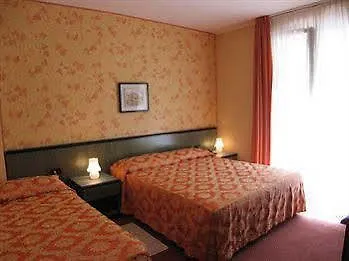 Lo Scoiattolo Hotel 3*