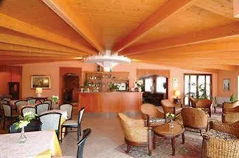 Lo Scoiattolo מלון 3*