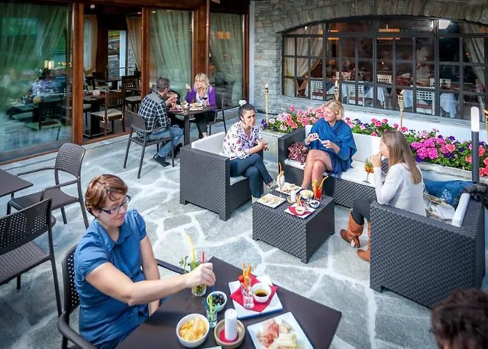 Hotel Lo Scoiattolo Massino Visconti